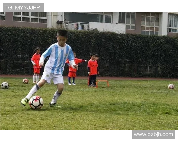 选择合适的足球服尺码技巧与建议让你在比赛中更加舒适自信